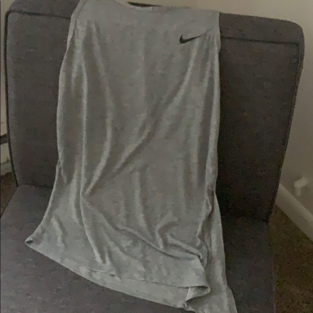 Nike workout top